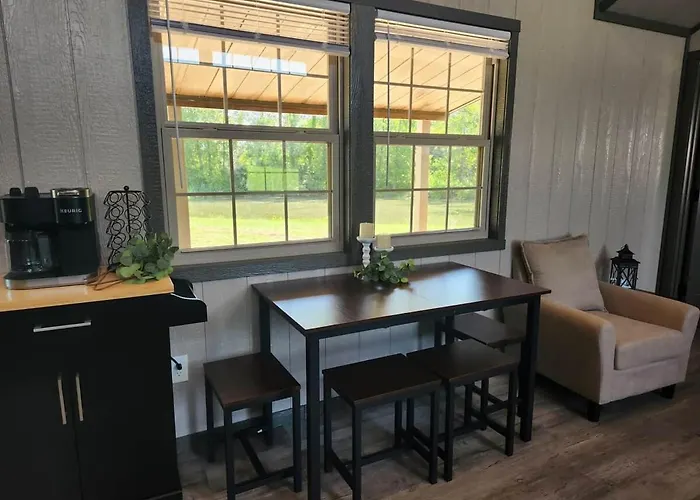 Prairieview - With Hot Tub * Sullivan