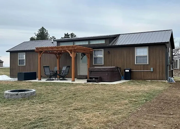 Prairieview - With Hot Tub * Sullivan